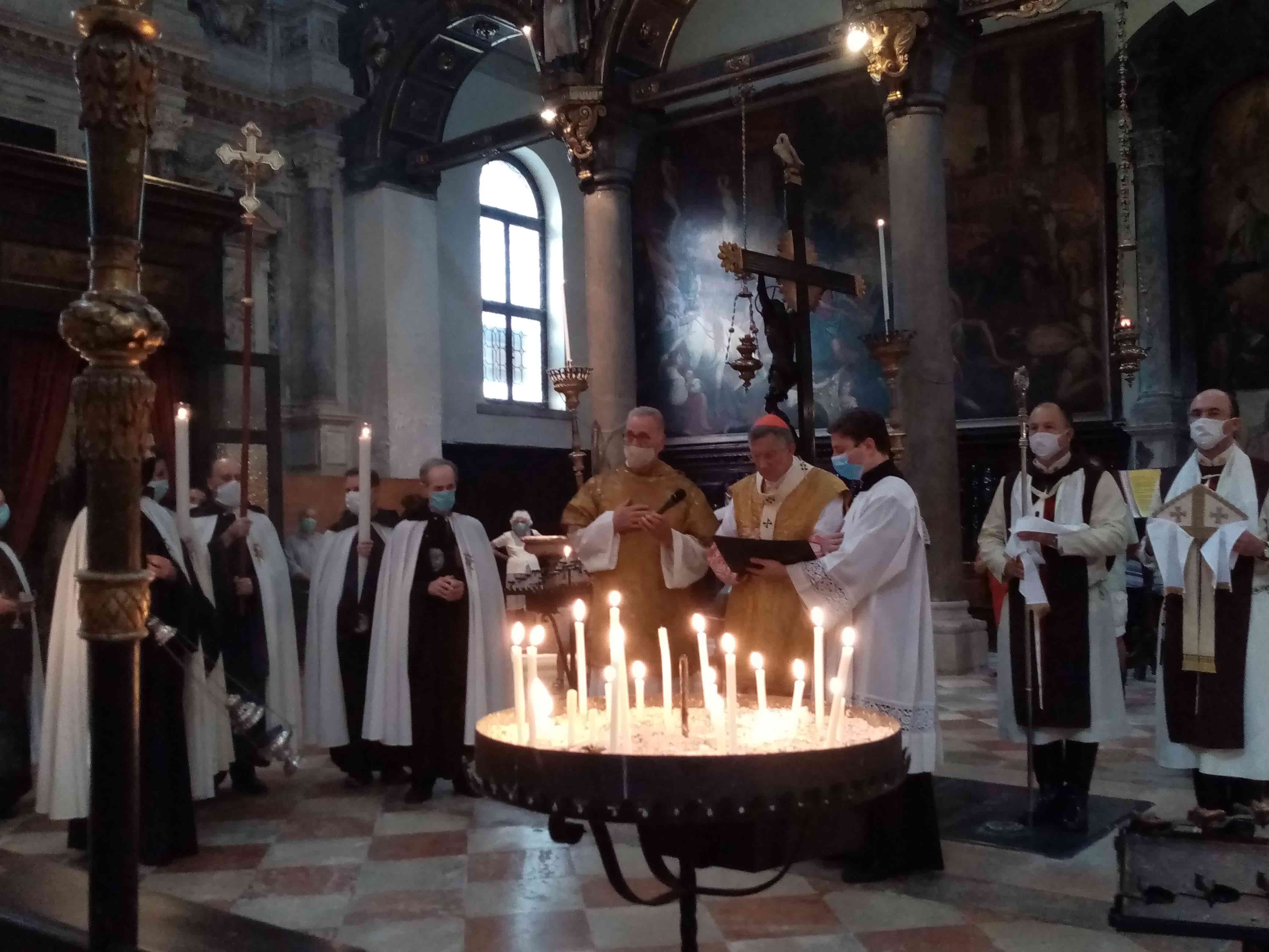 Venezia Per La Madonna Del Carmelo Messa Con Il Patriarca E Con Tutte Le Precauzioni Anti Covid Gente Veneta